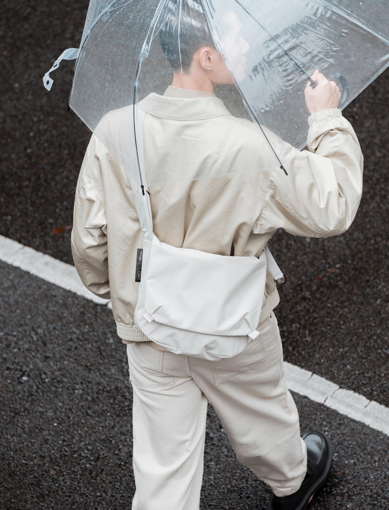 兩款全新 Essential Series 包袋｜輕巧機能，行動日常的完美延伸